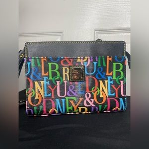 EUC Dooney & Bourke Crossbody